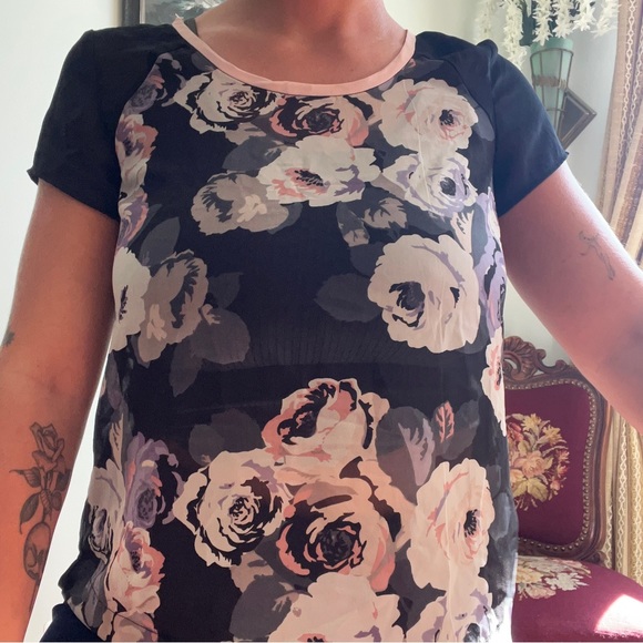 Floral Sheer Blouse - Picture 2 of 5